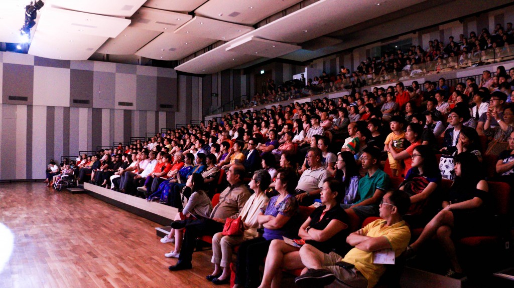 Indoor-crowd-1-1024x575